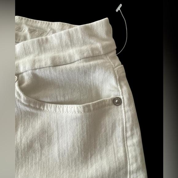 🤍7️⃣NWOT SEVEN FOR ALL MANKIND white jeans size 31.  Awesome fit & stretch! - Picture 3 of 8